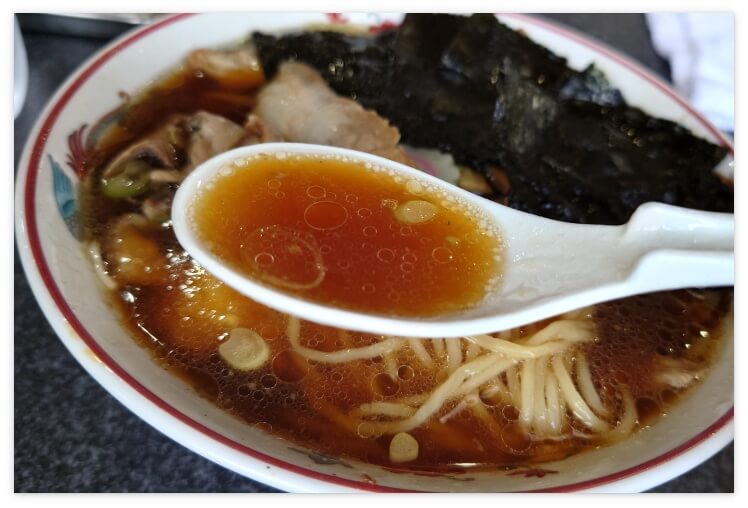 青島食堂のスープ