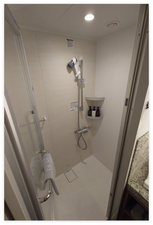 センチュリーマリーナ シャワーブース