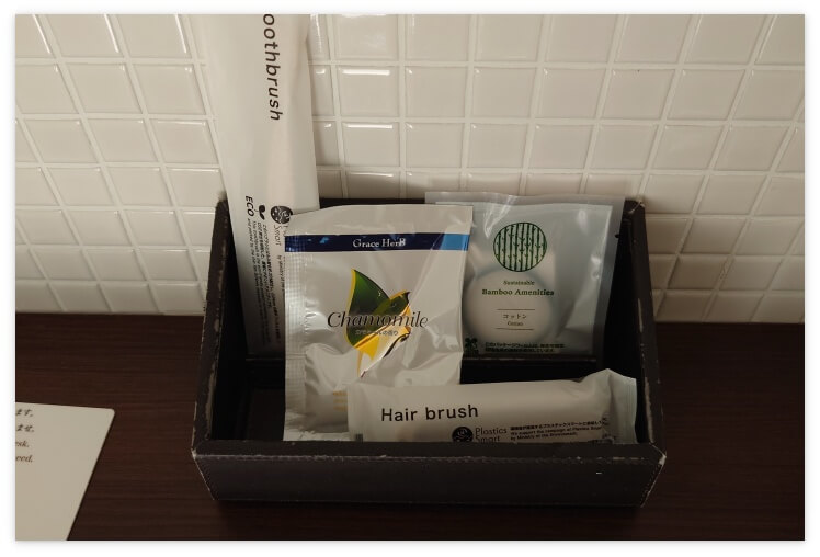 部屋のアメニティ（歯ブラシなど）