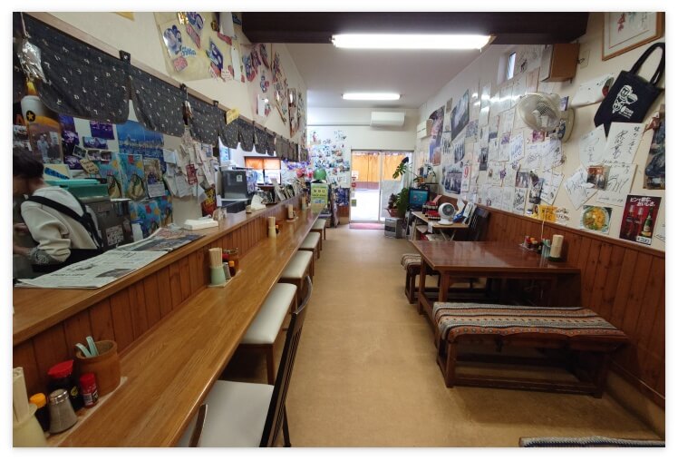 「味の一番」の店内の様子