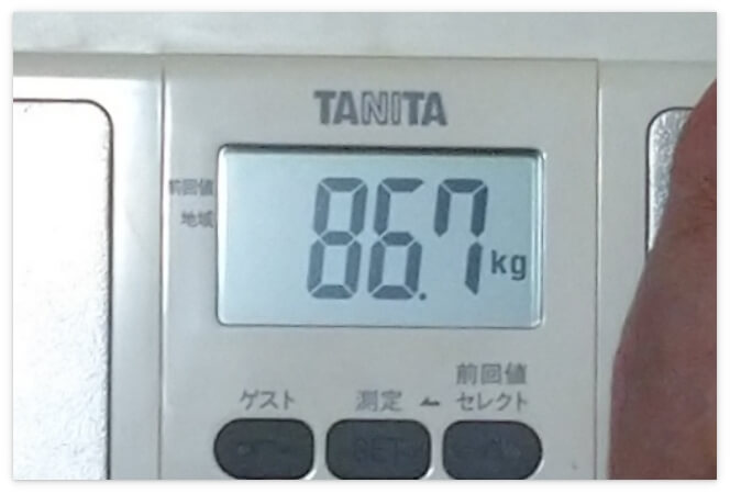 ベースブレッドダイエット4週目の体重(86.7kg)