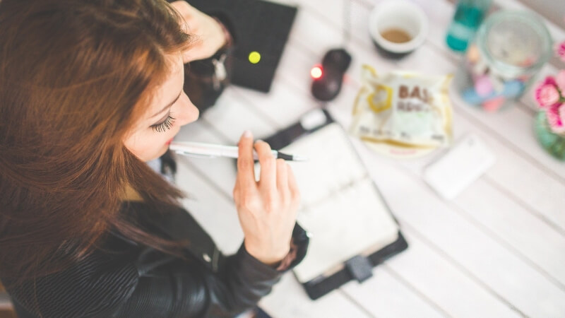 ベースブレッドは本当に太りにくいパンなのか糖質やカロリーから検証