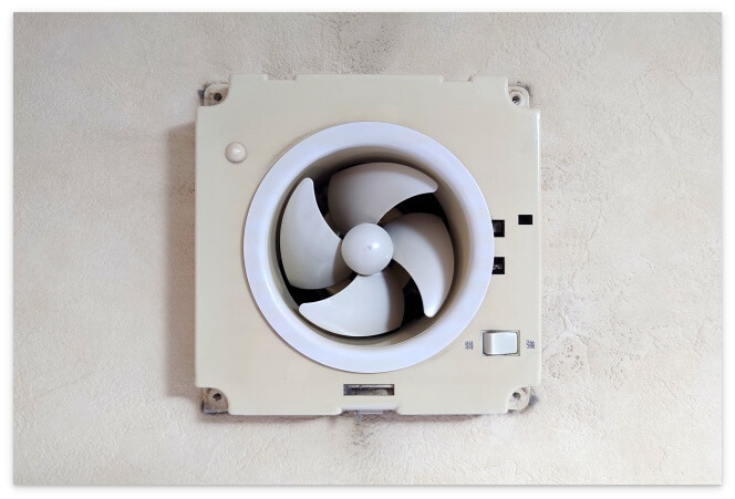 ビスを外したところ